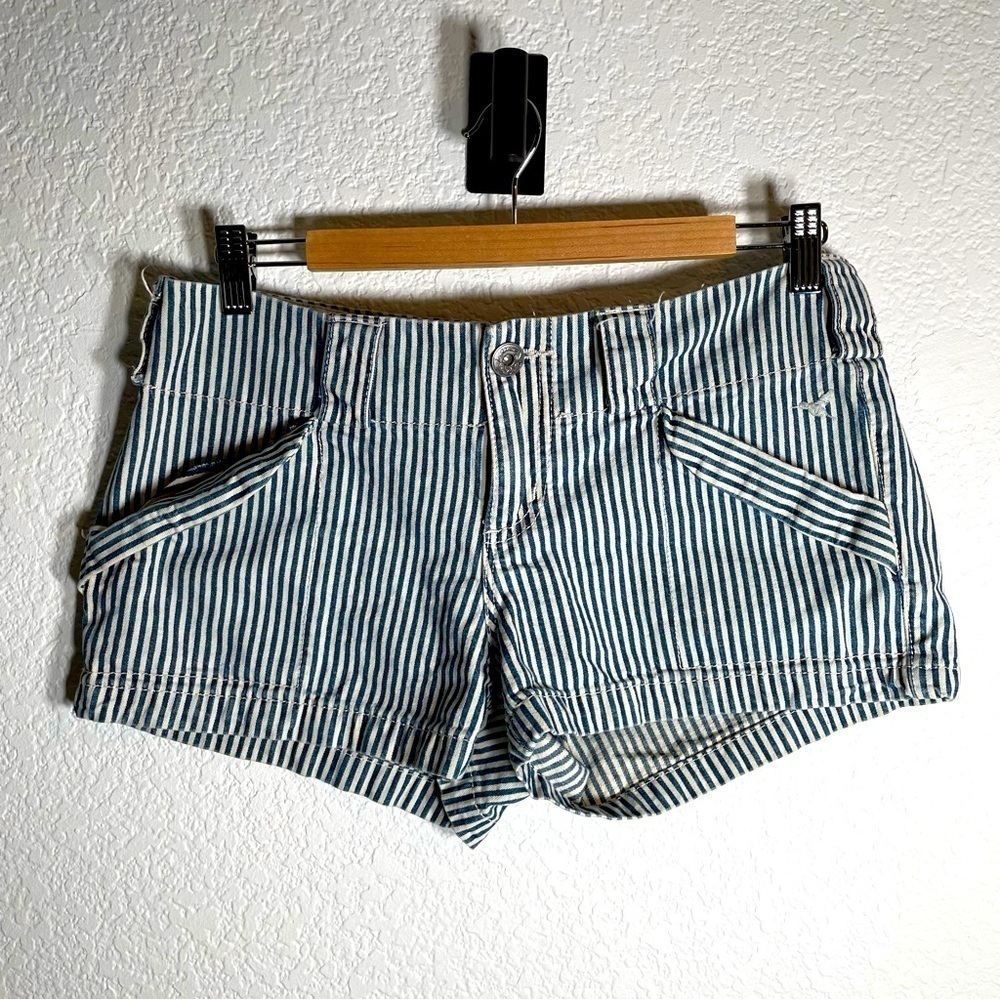 Grane Shorts Girls Blue and White Stripe Summer Classics Size 9